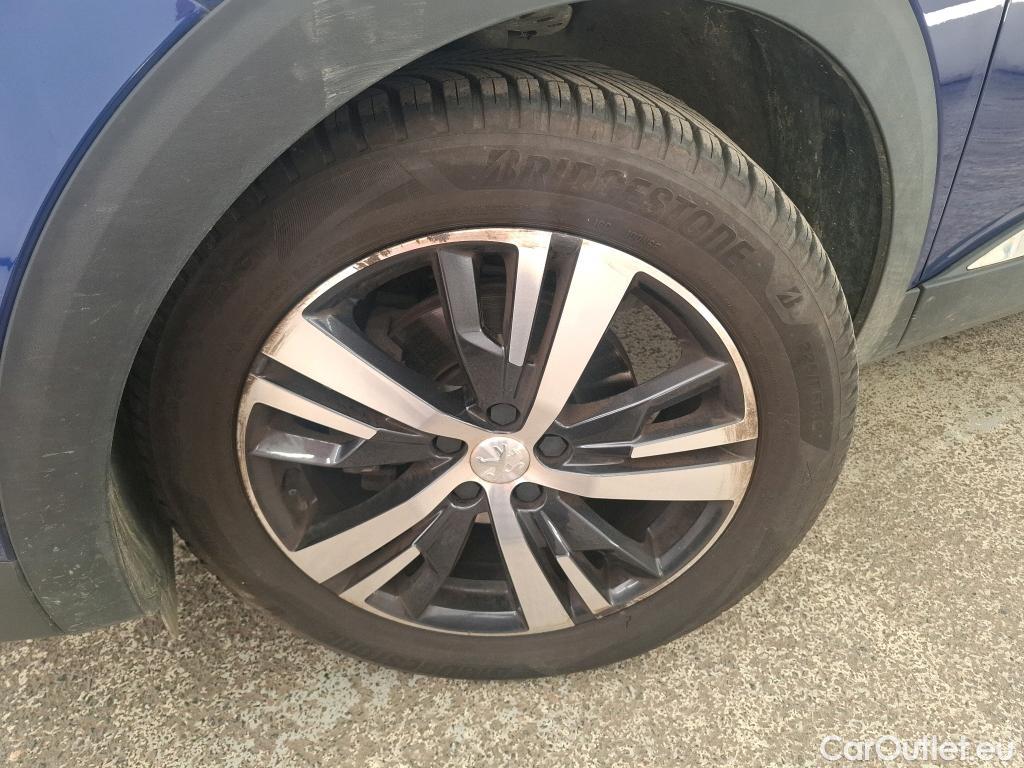  Peugeot  3008  Allure 1.2 PureTech 130CV BVA8 E6d #11