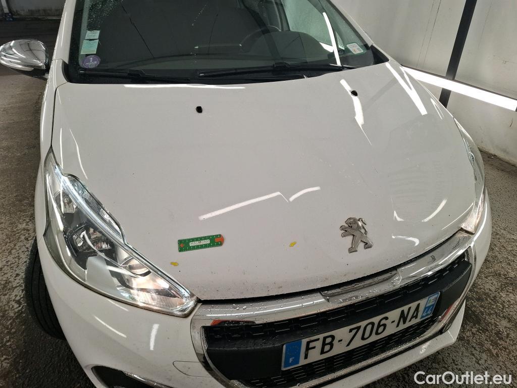  Peugeot  208  Allure Business 1.2 PureTech 110CV BVM6 E6dT #1