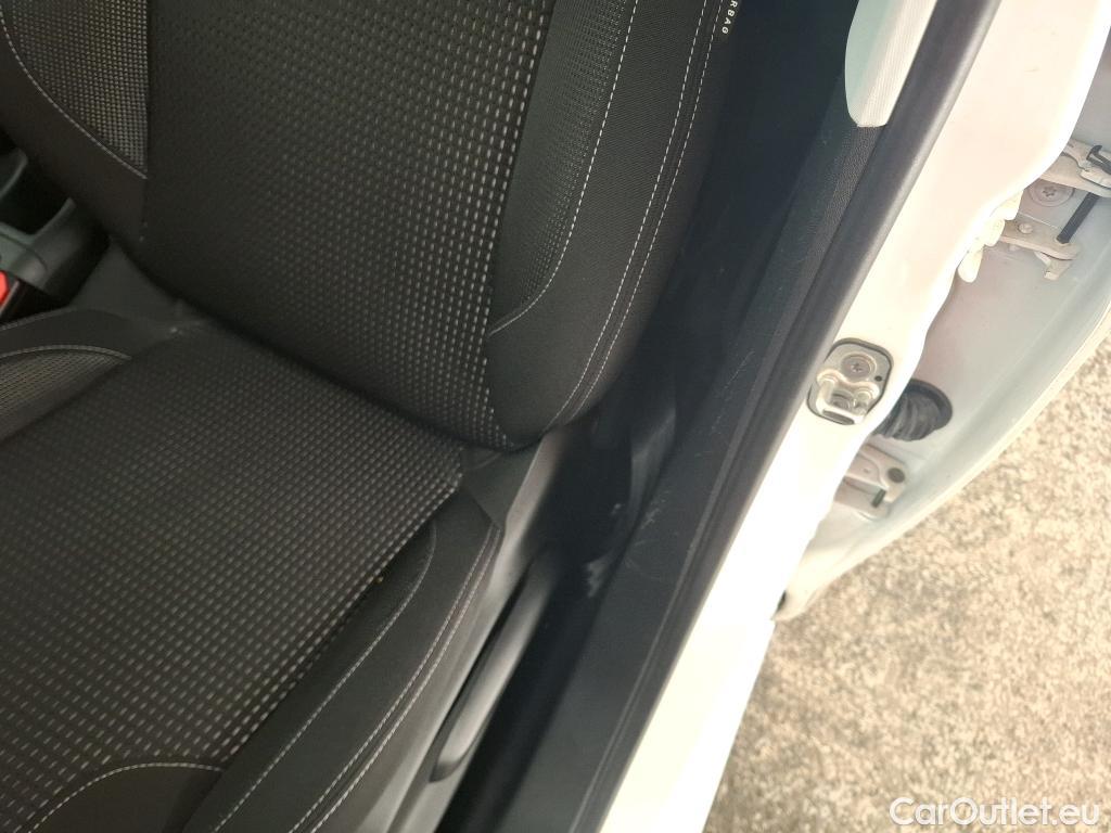  Peugeot  208  Allure Business 1.2 PureTech 110CV BVM6 E6dT #12