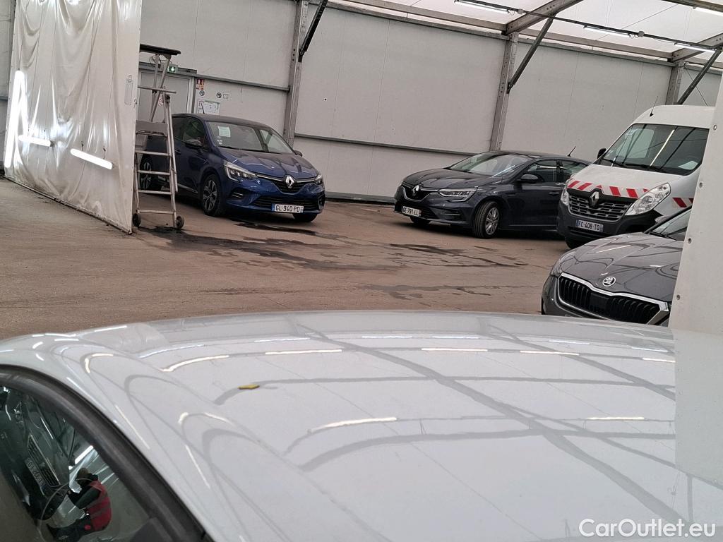  Renault  Clio  IV Business 0.9 TCe 90CV BVM5 E6 #8