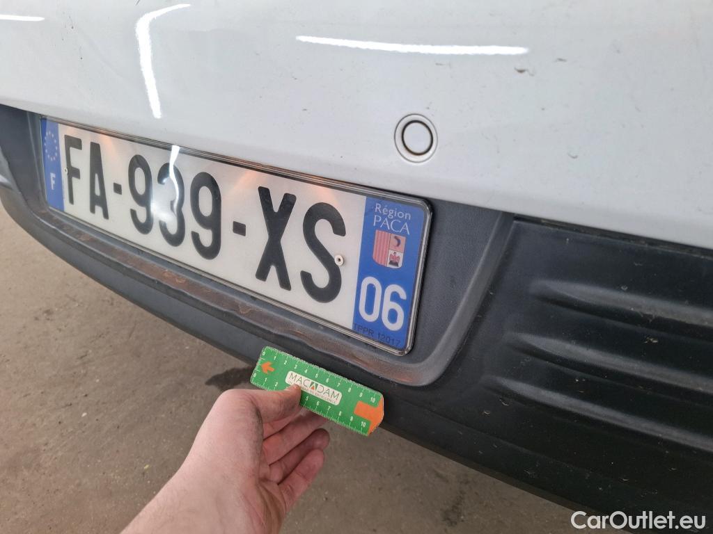 Renault  Clio  IV Business 0.9 TCe 90CV BVM5 E6 #26