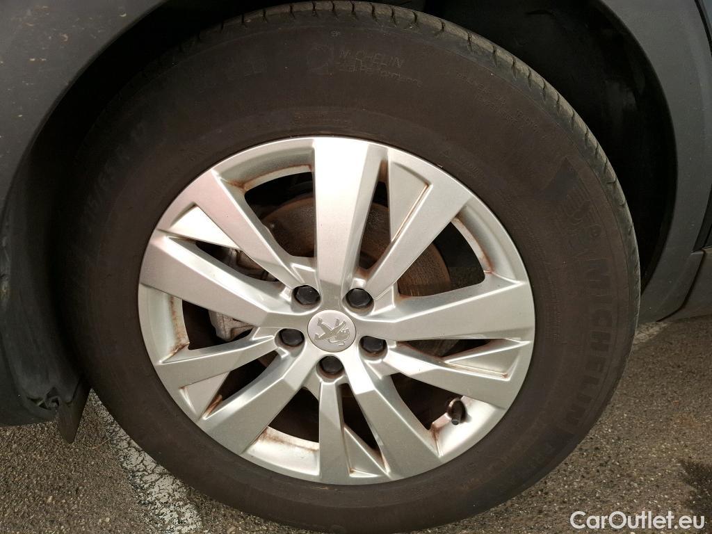  Peugeot  3008  II Active Pack 1.2 PureTech 130CV BVA8 E6d #36