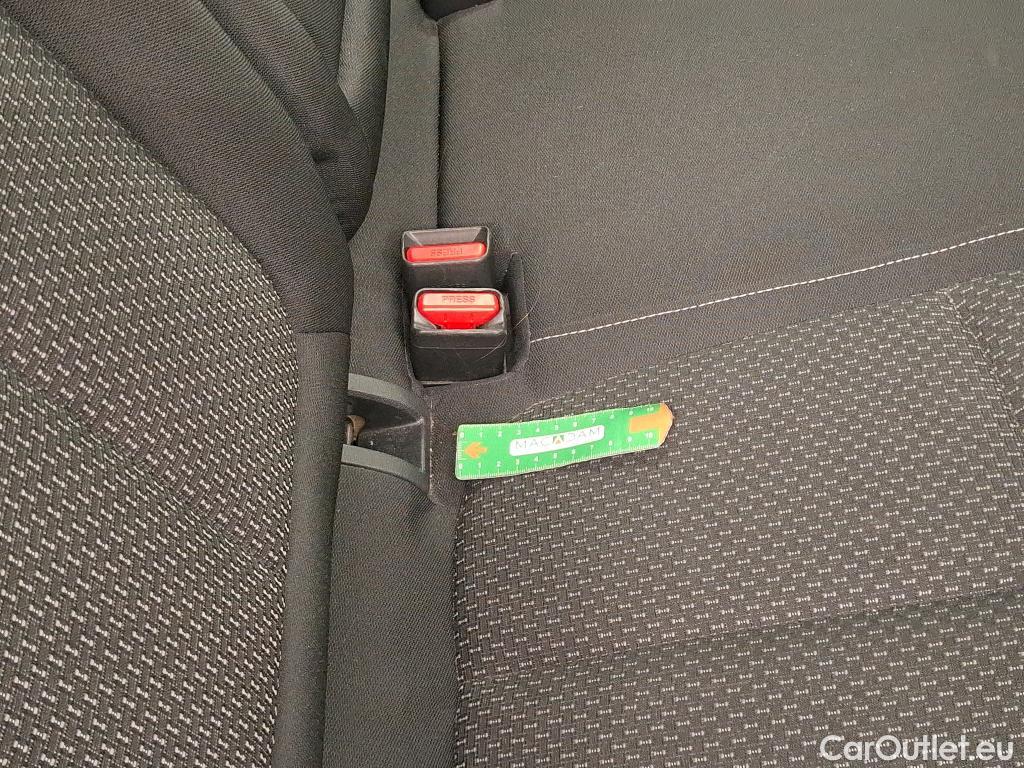  Renault  Kadjar RENAULT  5p Crossover Business TCe 140 FAP #31