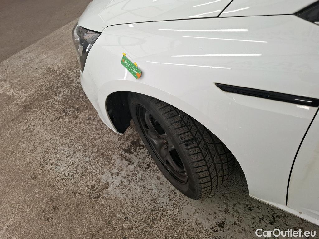  Renault  Megane RENAULT Mégane Berline 5p Berline Business Energy dCi 110 87G #34