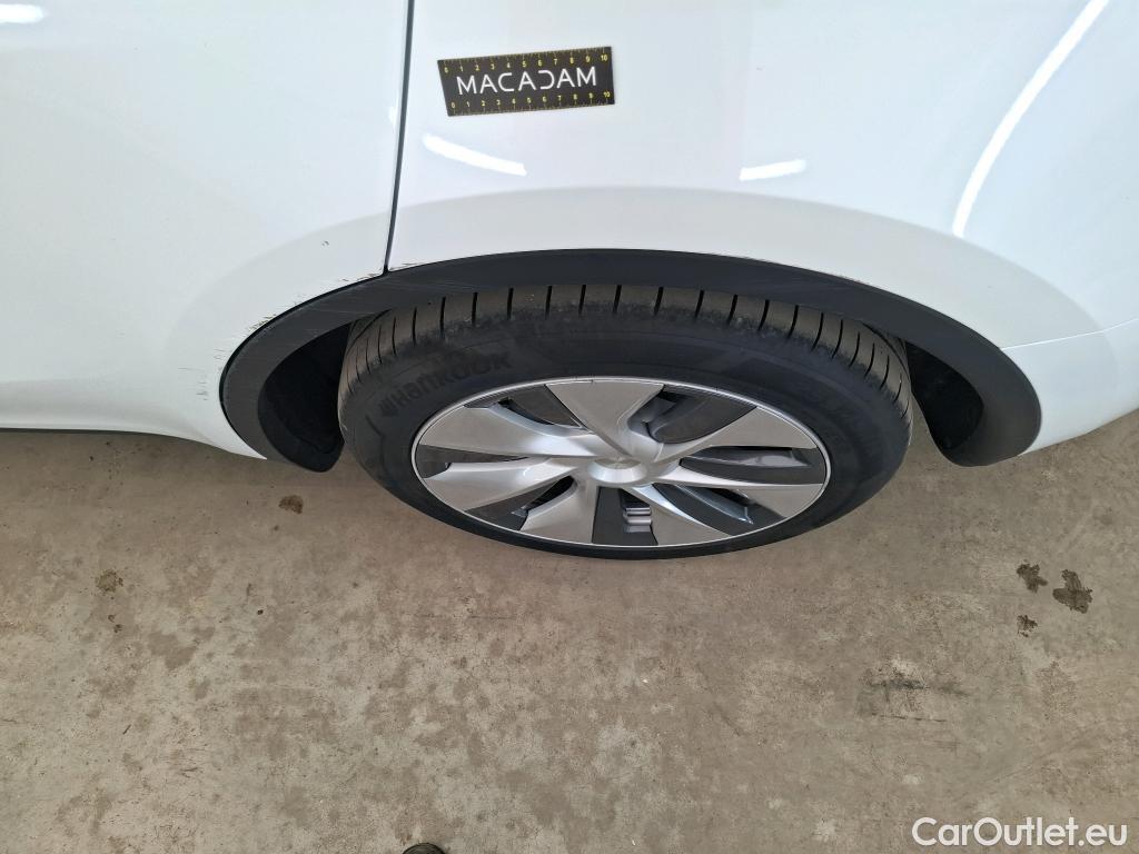  Tesla  Model Y TESLA  / 2021 / 5P / SUV RWD #45