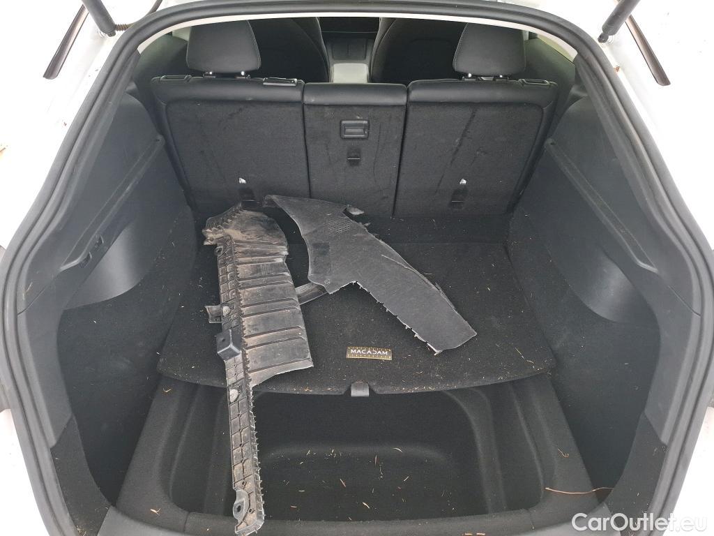  Tesla  Model Y TESLA  / 2021 / 5P / SUV RWD #13