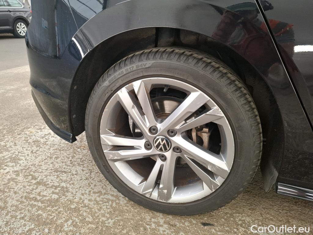  Volkswagen  Golf  VIII Berline R-Line 1st 2.0 TDI 150CV BVA7 E6d #26