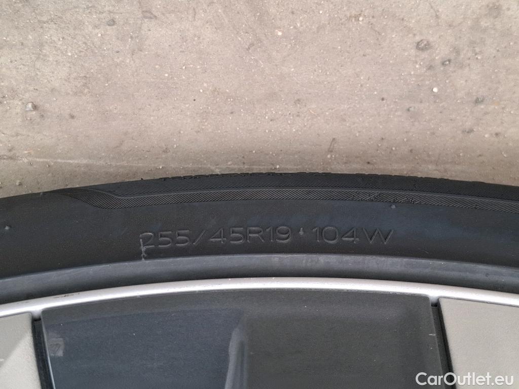  Tesla  Model Y TESLA  / 2021 / 5P / SUV RWD #3