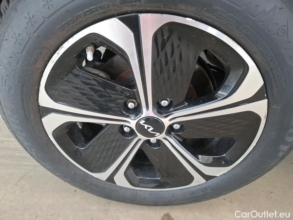  KIA  XCeed KIA  / 2019 / 5P / Crossover 1.6 GDI ISG ISG PHEV ACTIVE BUS DCT6 #1