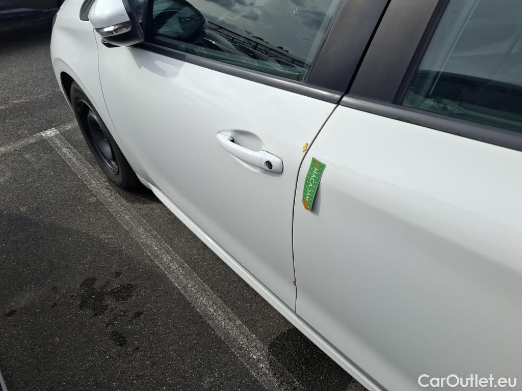  Peugeot  208  Affaire Premium Pack 1.2 80CV BVM5 E6dT #14