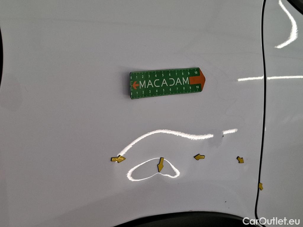  Citroen  C3  Shine Business 1.2 PureTech 110CV BVM6 E6d #3