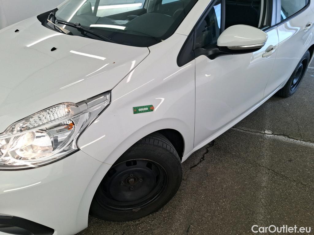  Peugeot  208  Affaire Premium Pack 1.2 80CV BVM5 E6dT #37