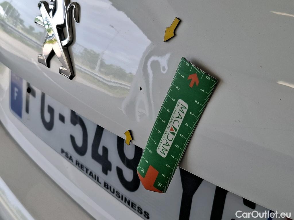  Peugeot  208  Affaire Premium Pack 1.2 80CV BVM5 E6dT #16