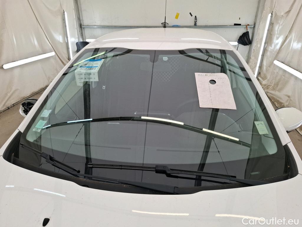  Peugeot  208  Affaire Premium Pack 1.6 HDi 75CV BVM5 E6 #1