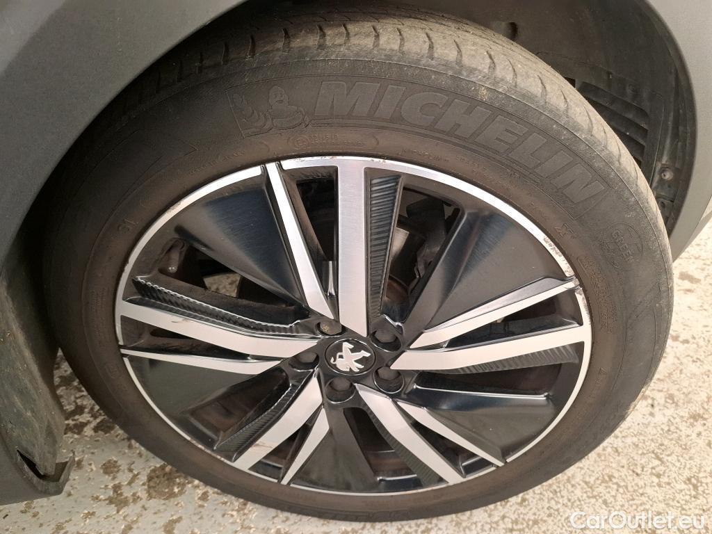  Peugeot  3008 PEUGEOT  / 2020 / 5P / SUV PureTech 180 S&S EAT8 GT Pack #17