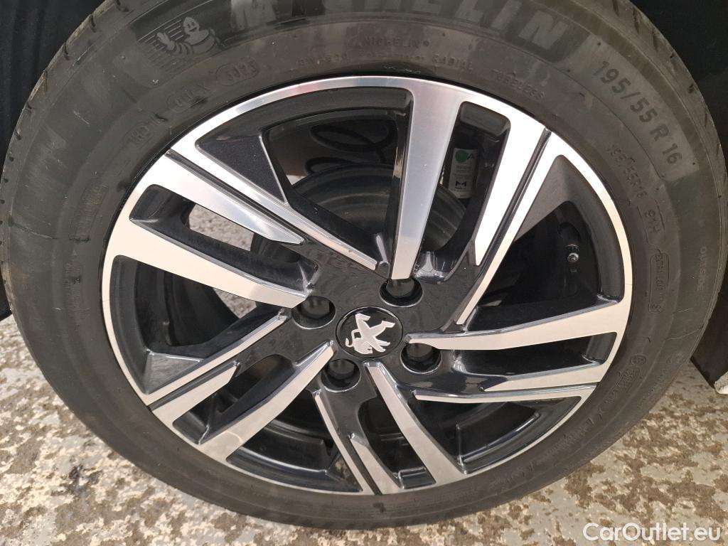  Peugeot  208  Style 1.2 PureTech 75CV BVM5 E6d #23