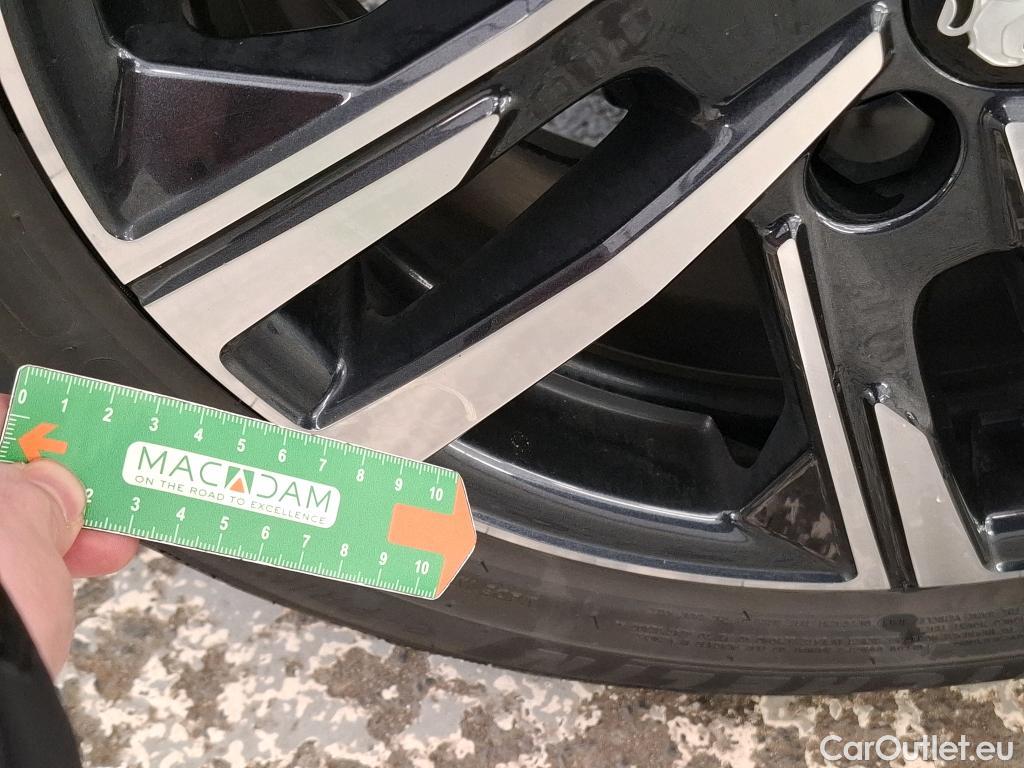  Peugeot  208  Style 1.2 PureTech 75CV BVM5 E6d #24