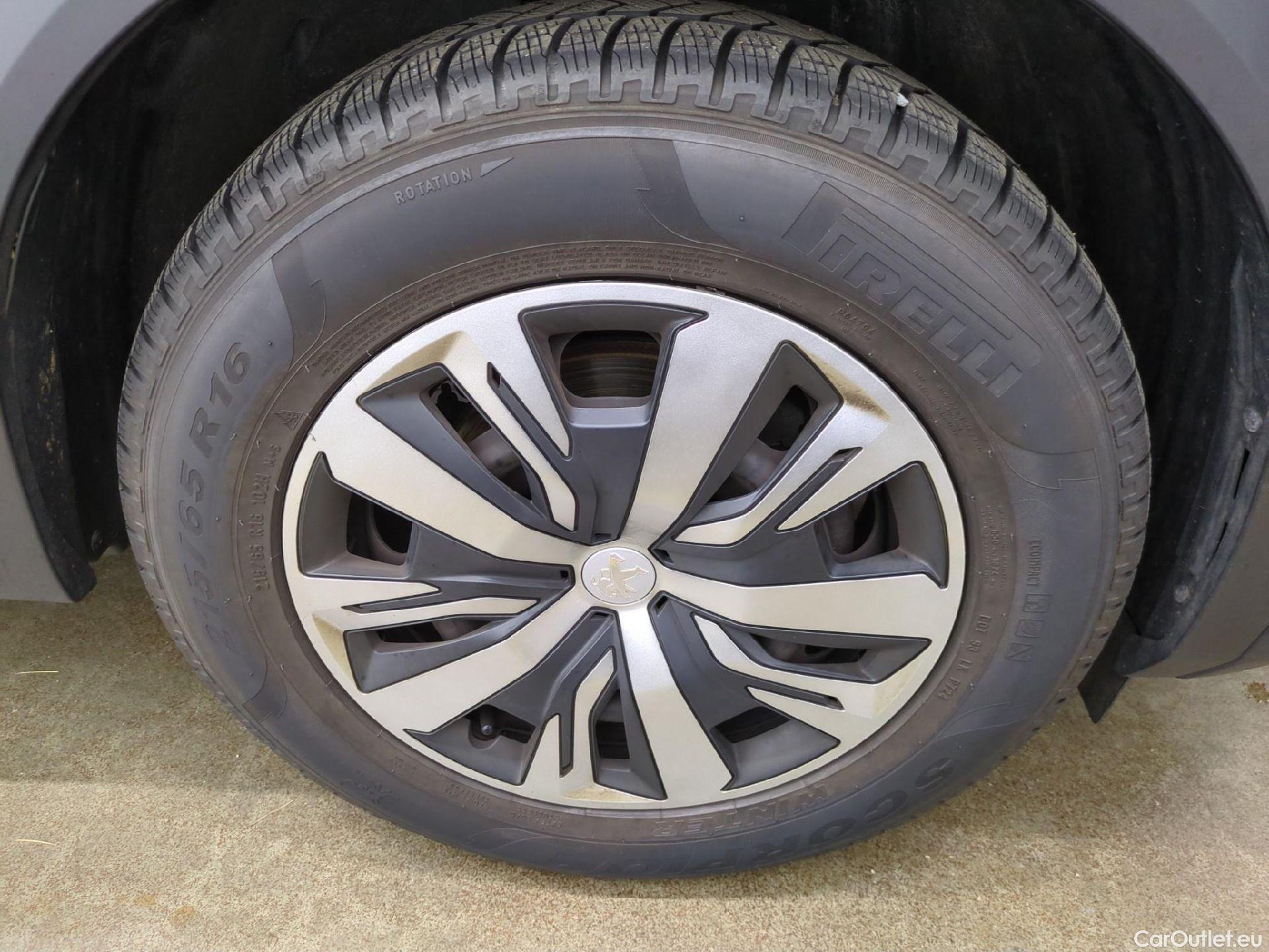  Peugeot  2008  Active Business 1.2 PureTech 100CV BVM6 E6d #11