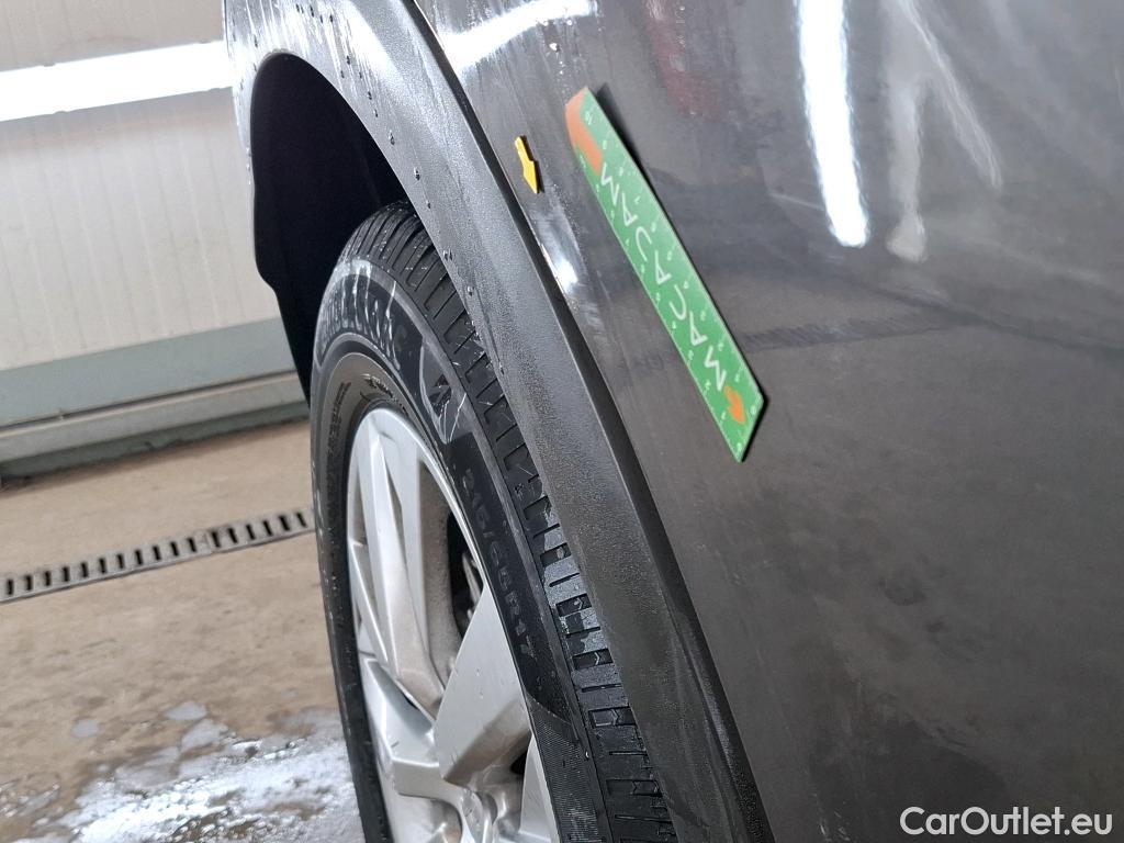  Peugeot  3008  Active Pack 1.2 PureTech 130CV BVA8 E6d #15