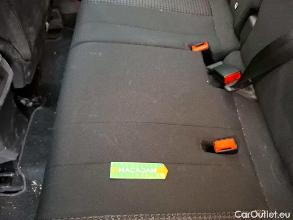  Peugeot  3008  Active Pack 1.2 PureTech 130CV BVA8 E6d #45