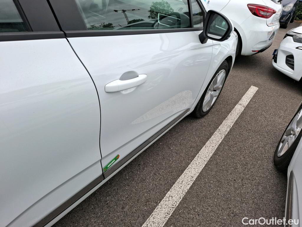  Renault  Clio  V Business 1.6 E-TECH Hybrid 140CV BVA6 E6d #22