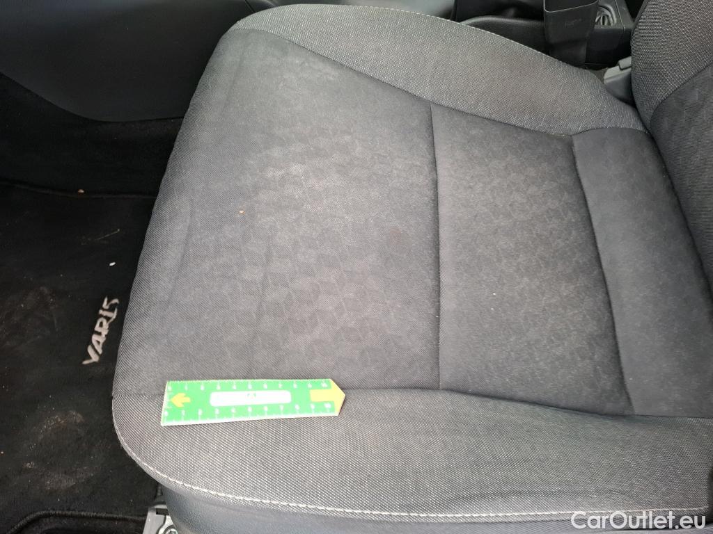  Toyota  Yaris TOYOTA  / 2019 / 5P / Berline 70 VVT-i Dynamic Business #10