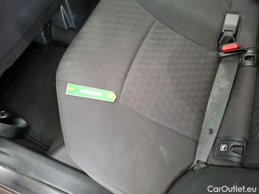  Toyota  Yaris TOYOTA  / 2019 / 5P / Berline 70 VVT-i Dynamic Business #11