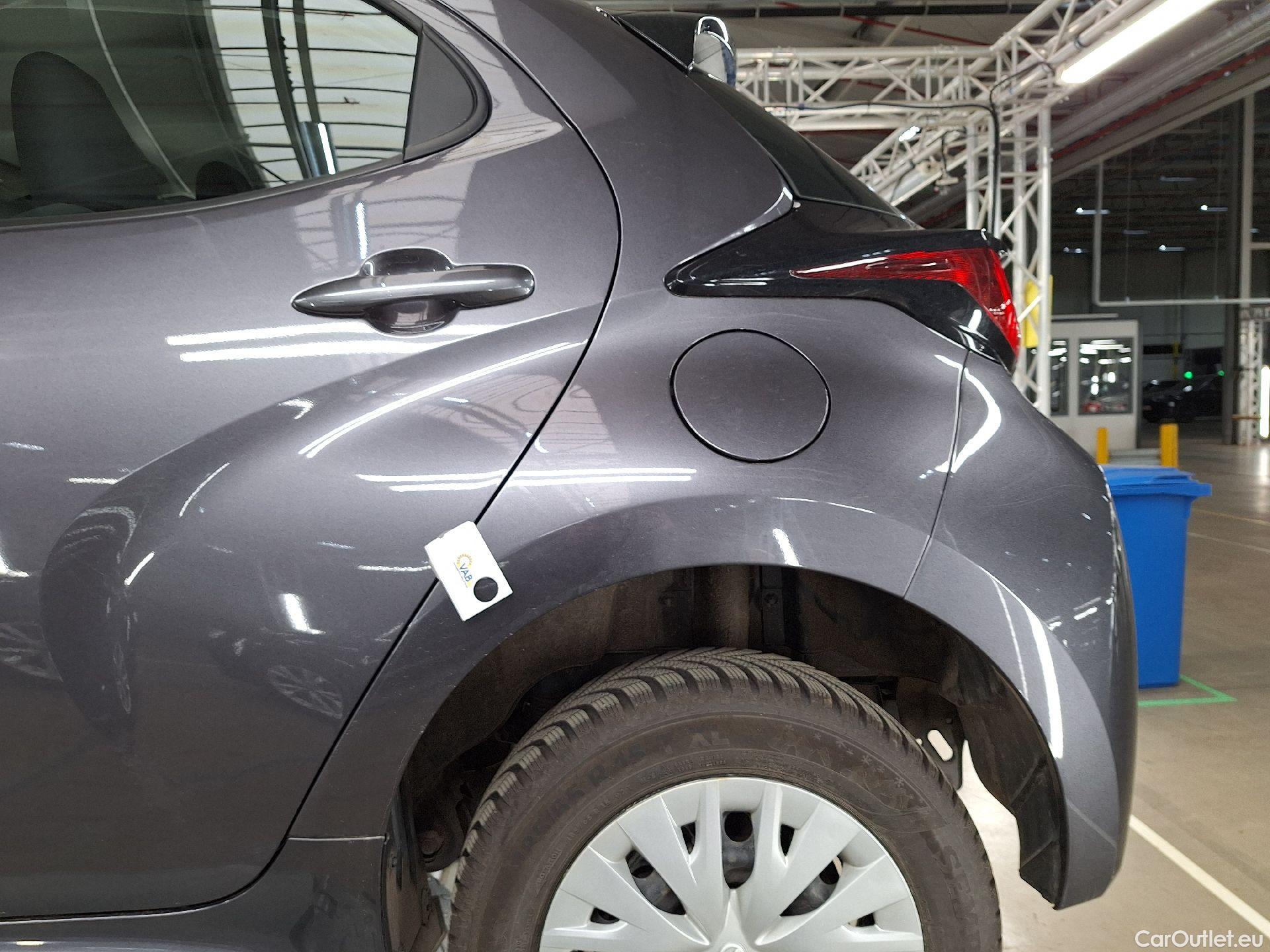  Toyota  Yaris Toyota,  '20, Toyota  1.5 VVT-i Hybrid Dynamic e-CVT 5d #1