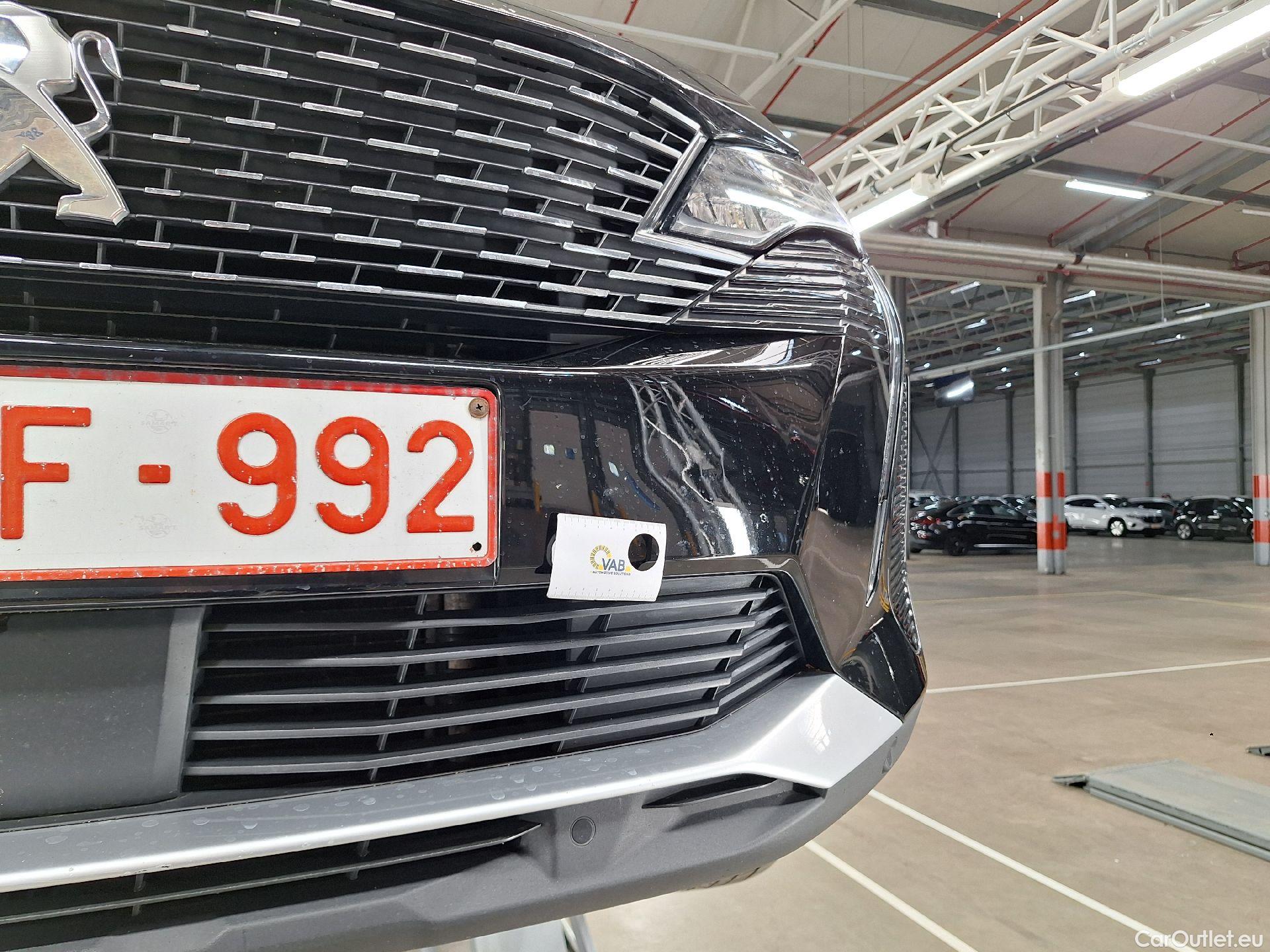  Peugeot  5008 Peugeot,  FL'20, Peugeot  1.5 BlueHDi 96kW S&S Active Pack 5d #81