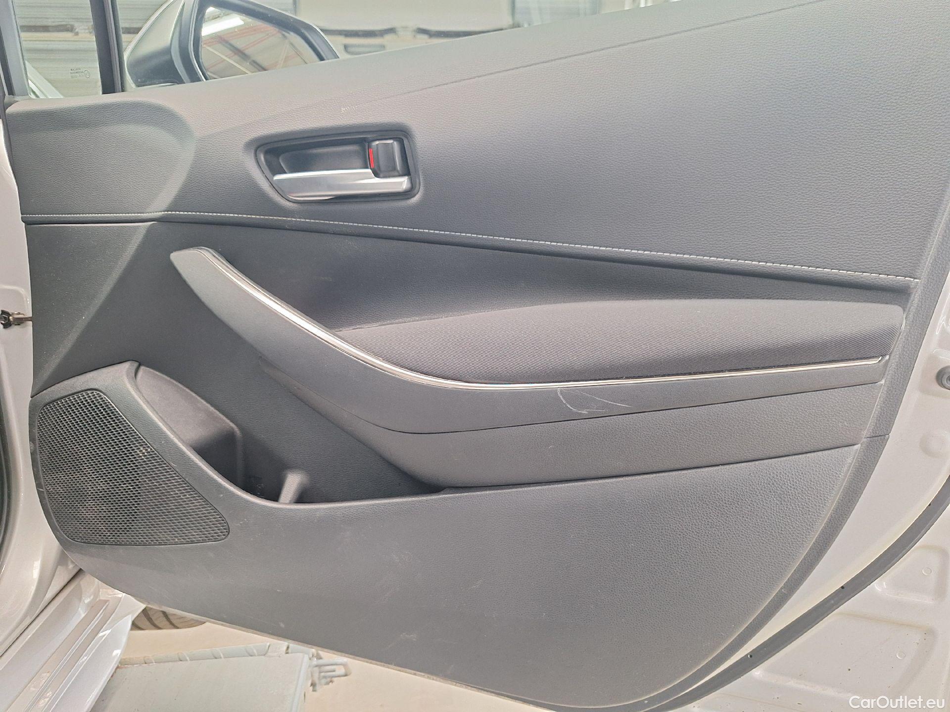  Toyota  Corolla Toyota,  TS '19, Toyota  Touring Sports 1.8 Hybrid Dynamic e #44