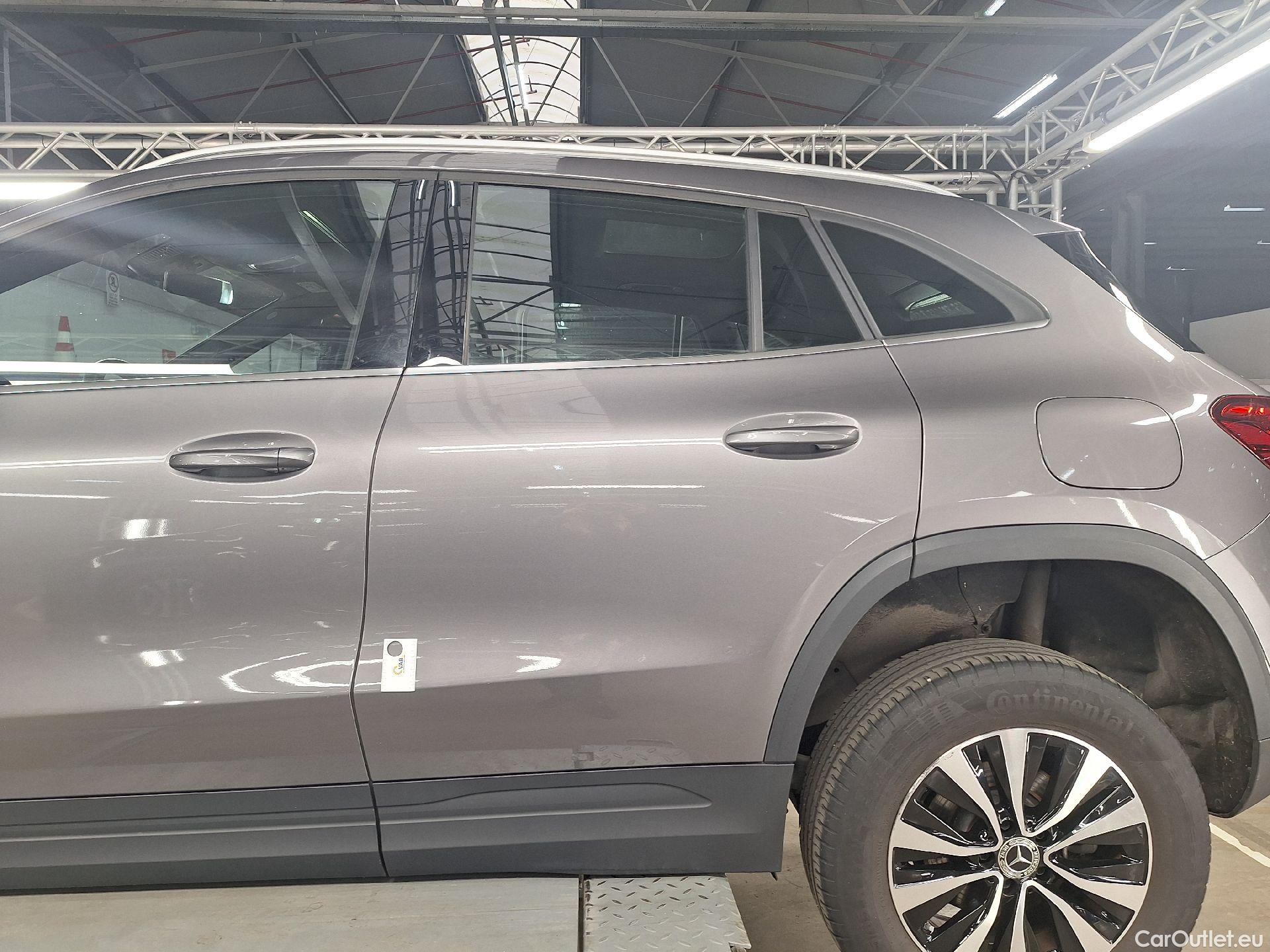  Mercedes  GLA Mercedes,  '20, Mercedes-Benz   180 d 5d #37