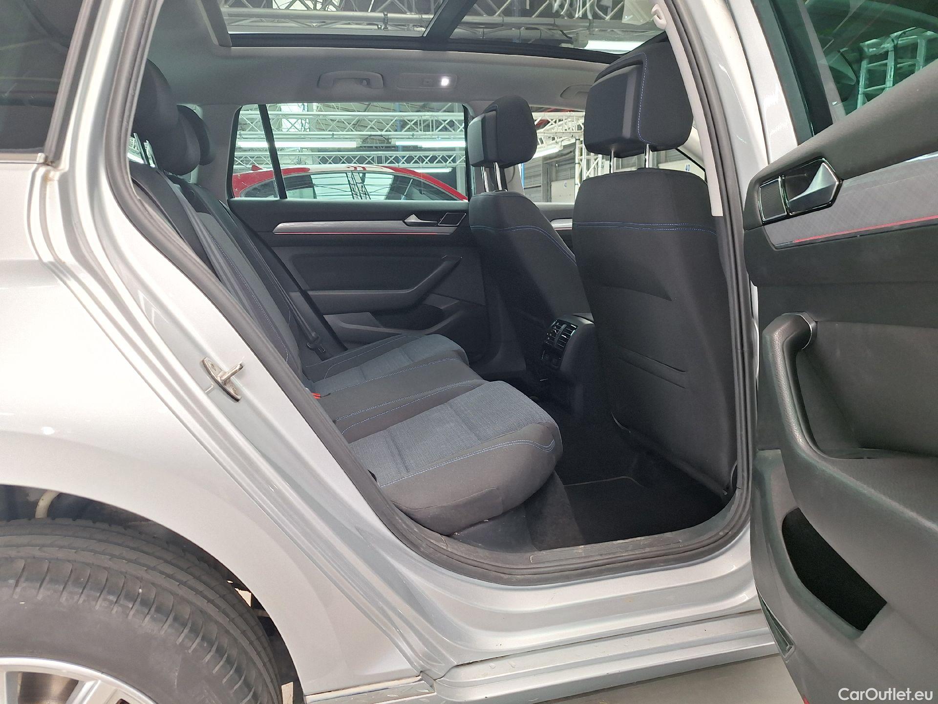  Volkswagen  Passat VW,  Variant FL'19, Volkswagen  Variant 1.4 TSI DSG6 GTE Busines #39