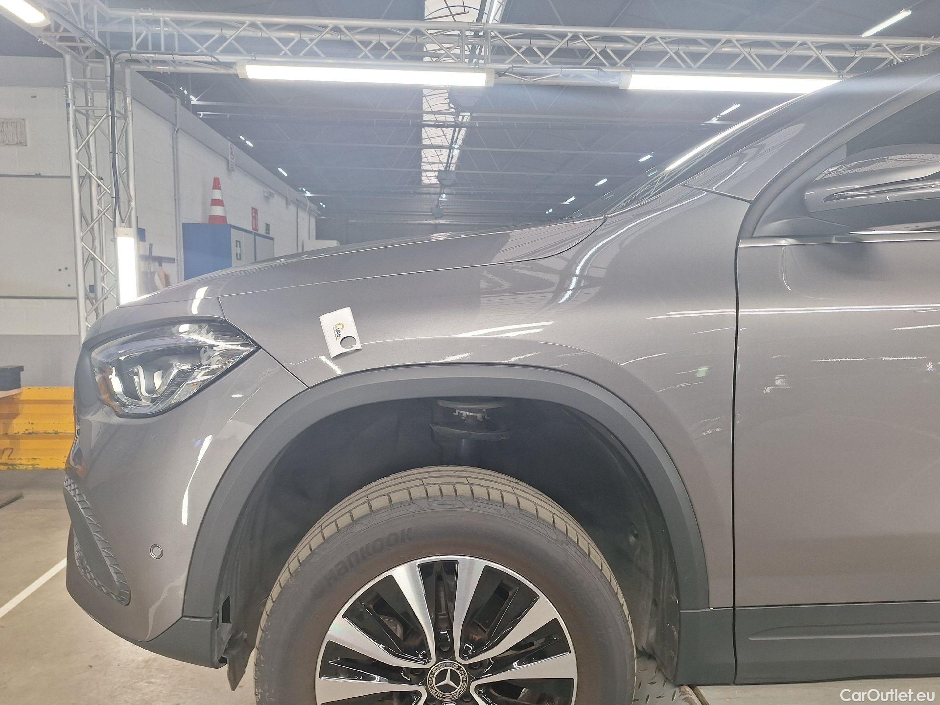  Mercedes  GLA Mercedes,  '20, Mercedes-Benz   180 d 5d #24