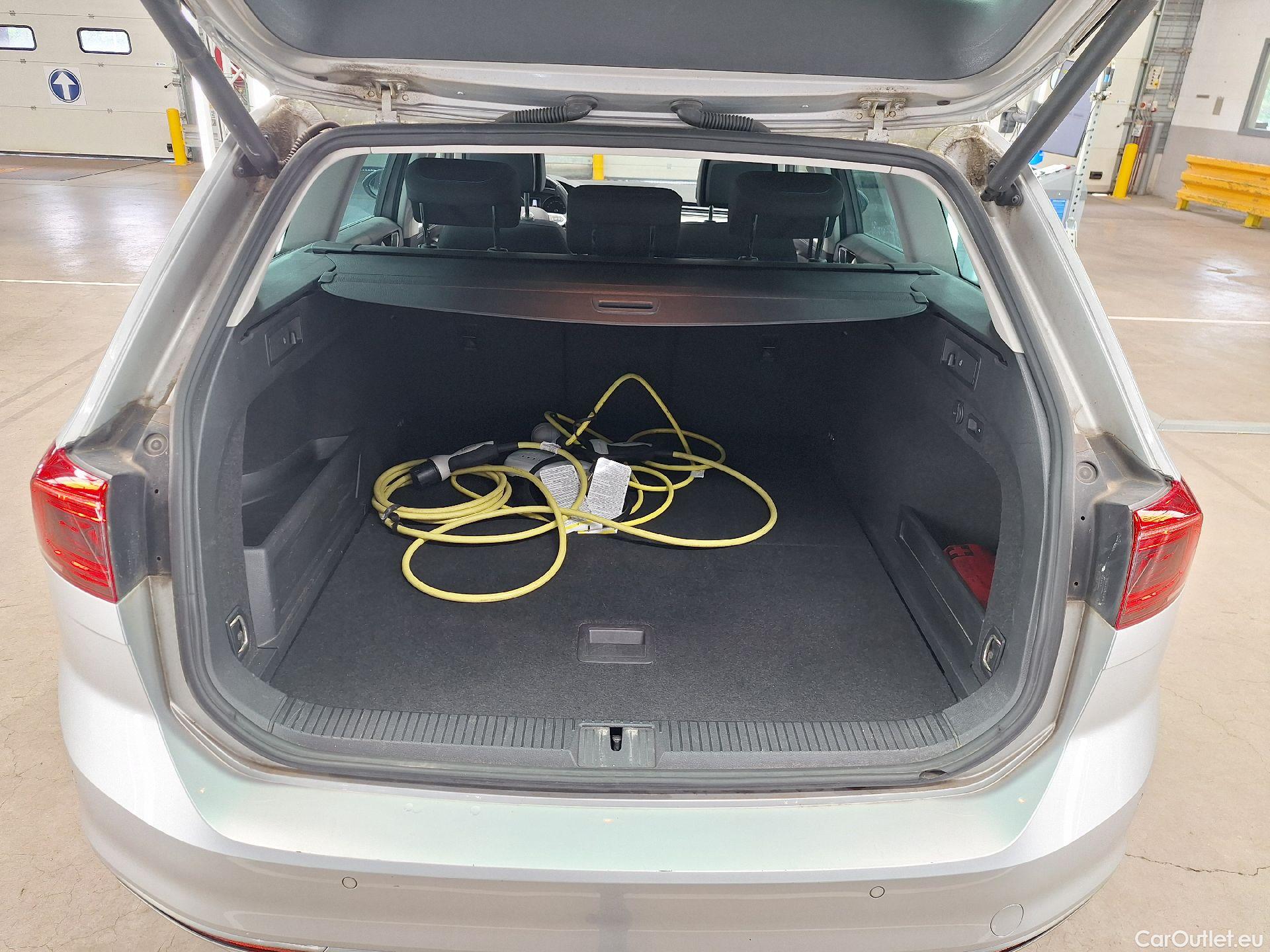  Volkswagen  Passat VW,  Variant FL'19, Volkswagen  Variant 1.4 TSI DSG6 GTE Busines #63