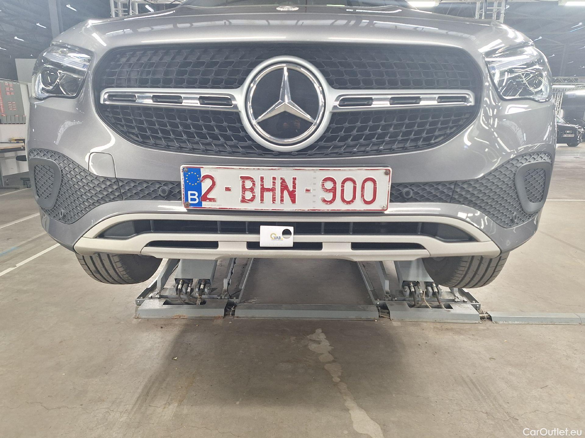  Mercedes  GLA Mercedes,  '20, Mercedes-Benz   180 d 5d #12