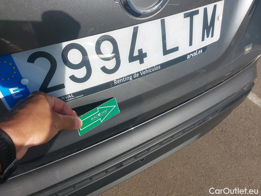  Nissan  Juke NISSAN  / 2019 / 5P / crossover DIG-T 84 kW (114 CV) DCT 7 V N-Connecta (AC2) #4
