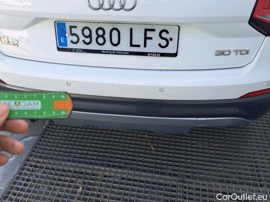  Audi  Q2 AUDI  / 2016 / 5P / todoterreno Design 30 TDI 85kW (116CV) #19