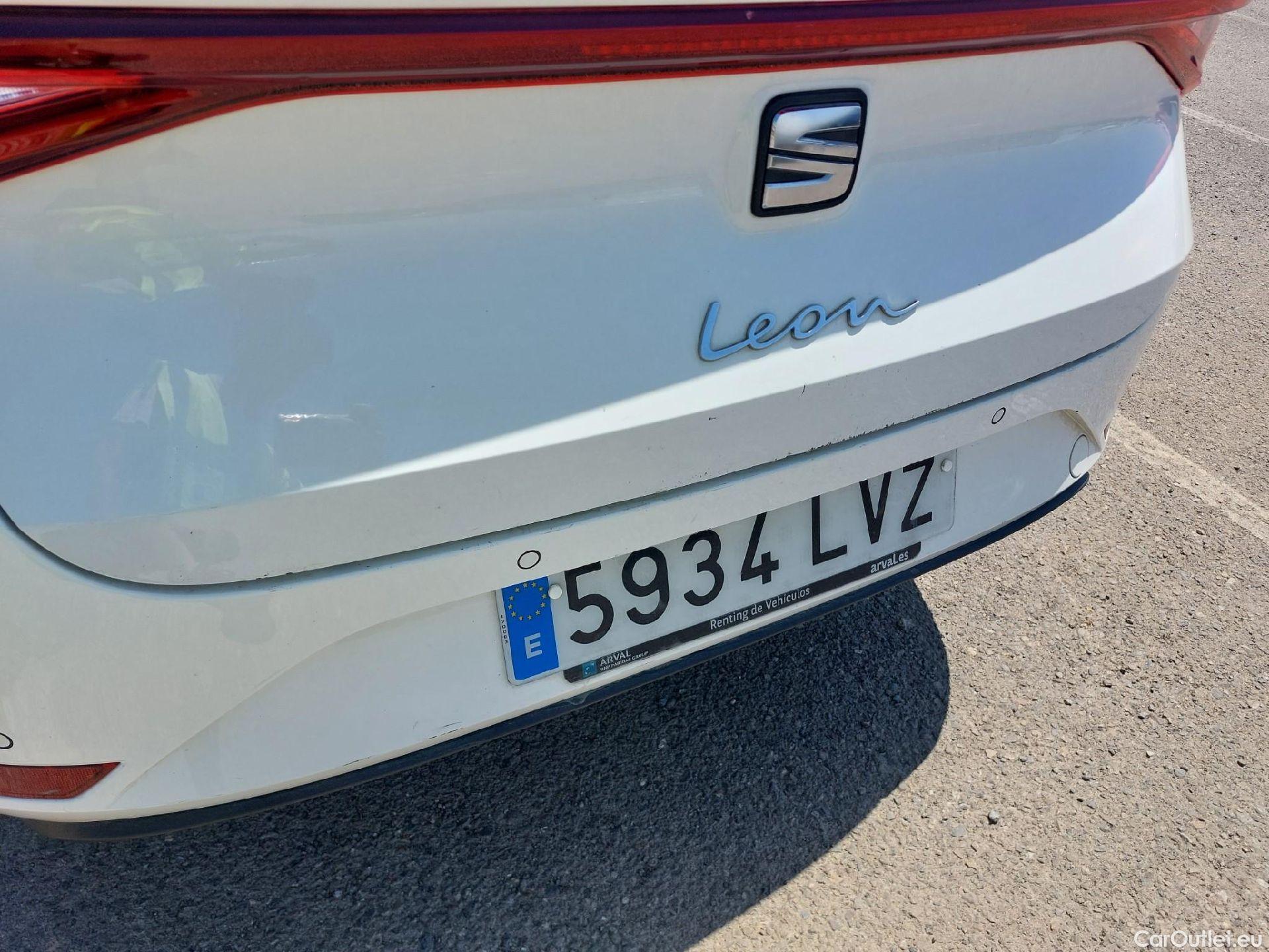  Seat  Leon SEAT Nuevo León / 2020 / 5P / familiar SP 2.0 TDI 85kW Style Go (AC) #13