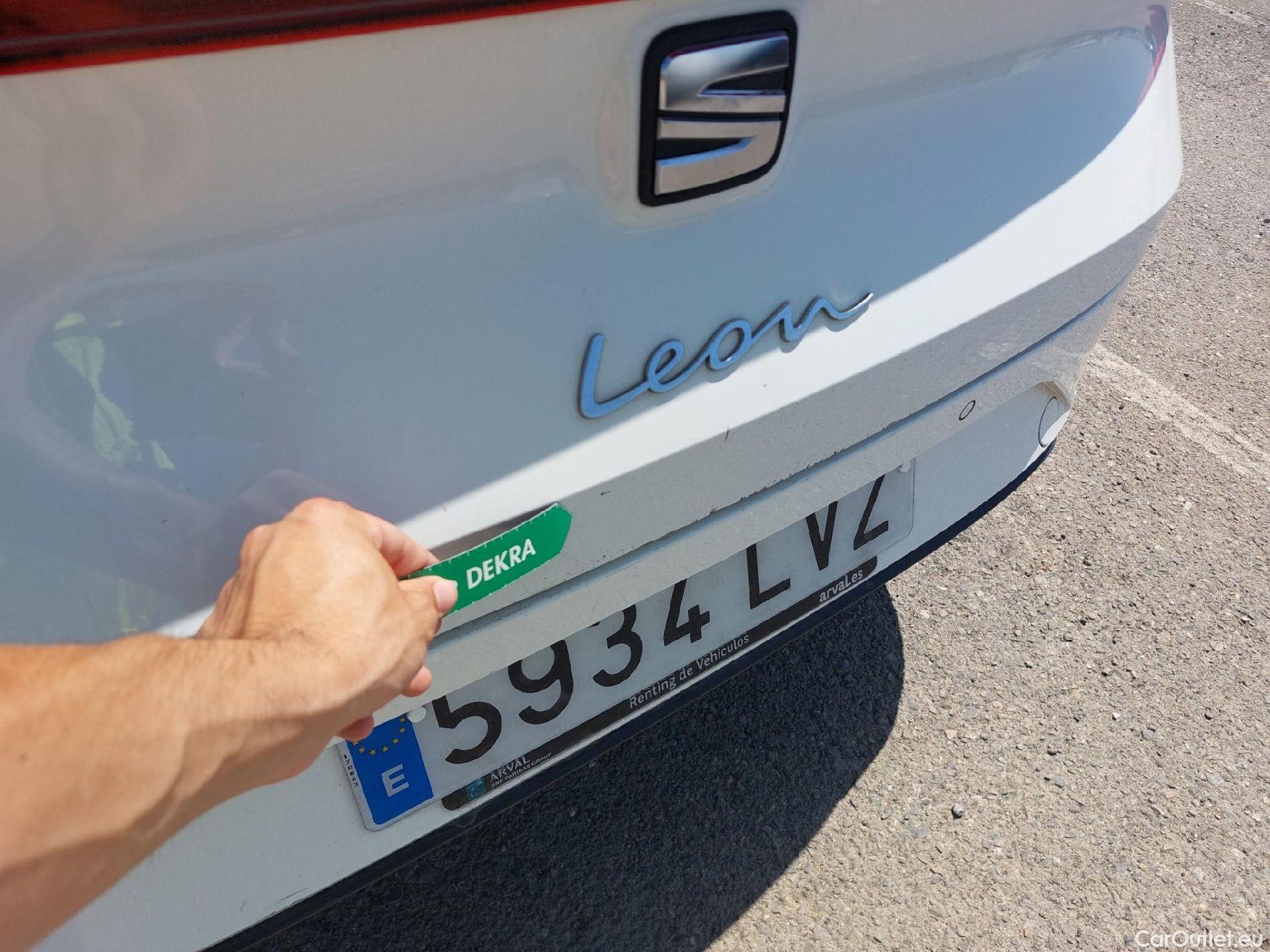  Seat  Leon SEAT Nuevo León / 2020 / 5P / familiar SP 2.0 TDI 85kW Style Go (AC) #12