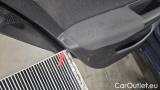  Volkswagen  Golf  2.0 TDI SCR Life Variant #21