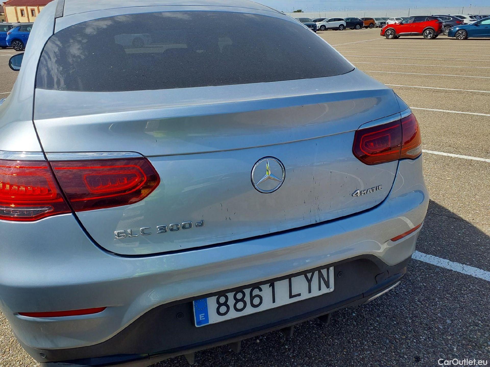  Mercedes  G-Klasee MERCEDES-BENZ GLC Coupé / 2019 / 5P / coupé GLC 300 d 4MATIC #2