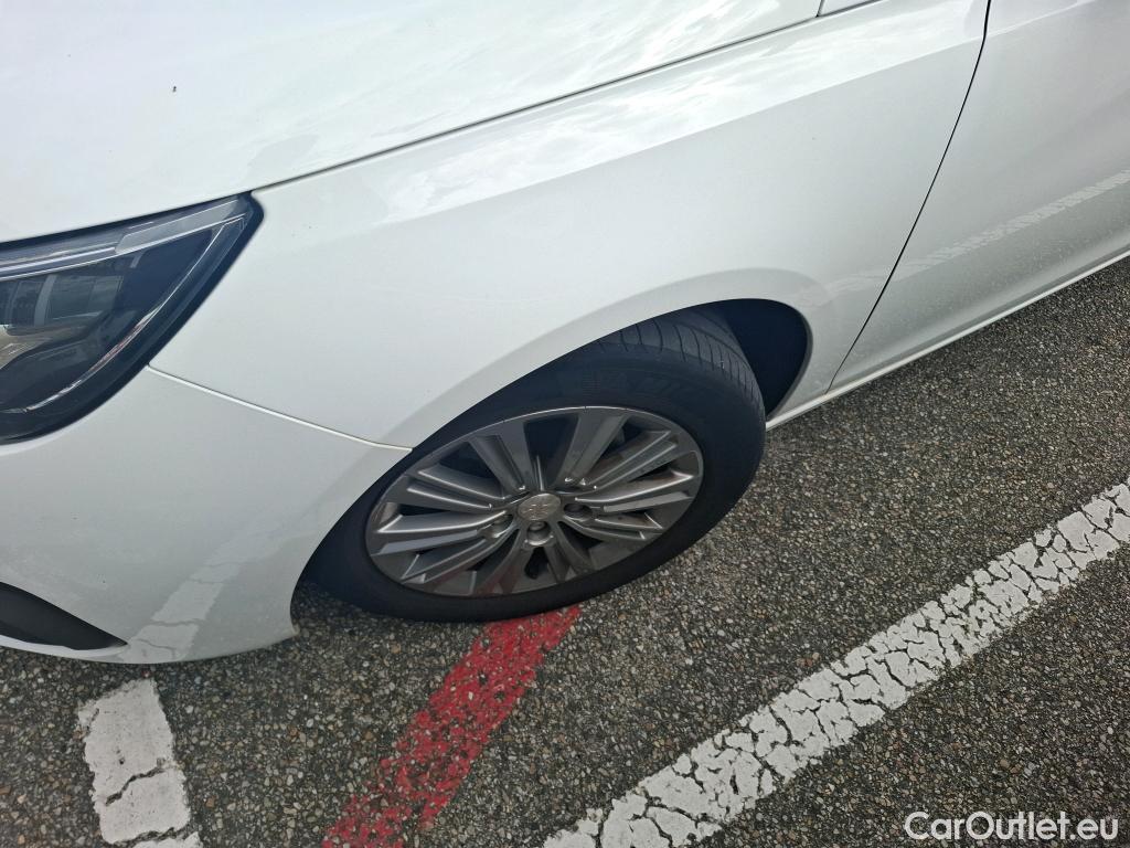  Peugeot  308  Allure 1.5 HDi 130CV BVM6 E6d #23