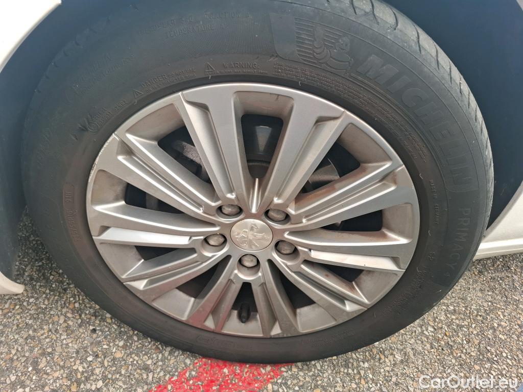  Peugeot  308  Allure 1.5 HDi 130CV BVM6 E6d #32