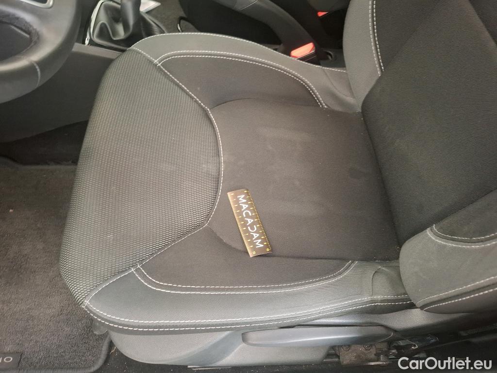  Renault  Clio  IV Business 0.9 TCe 90CV BVM5 E6 #18