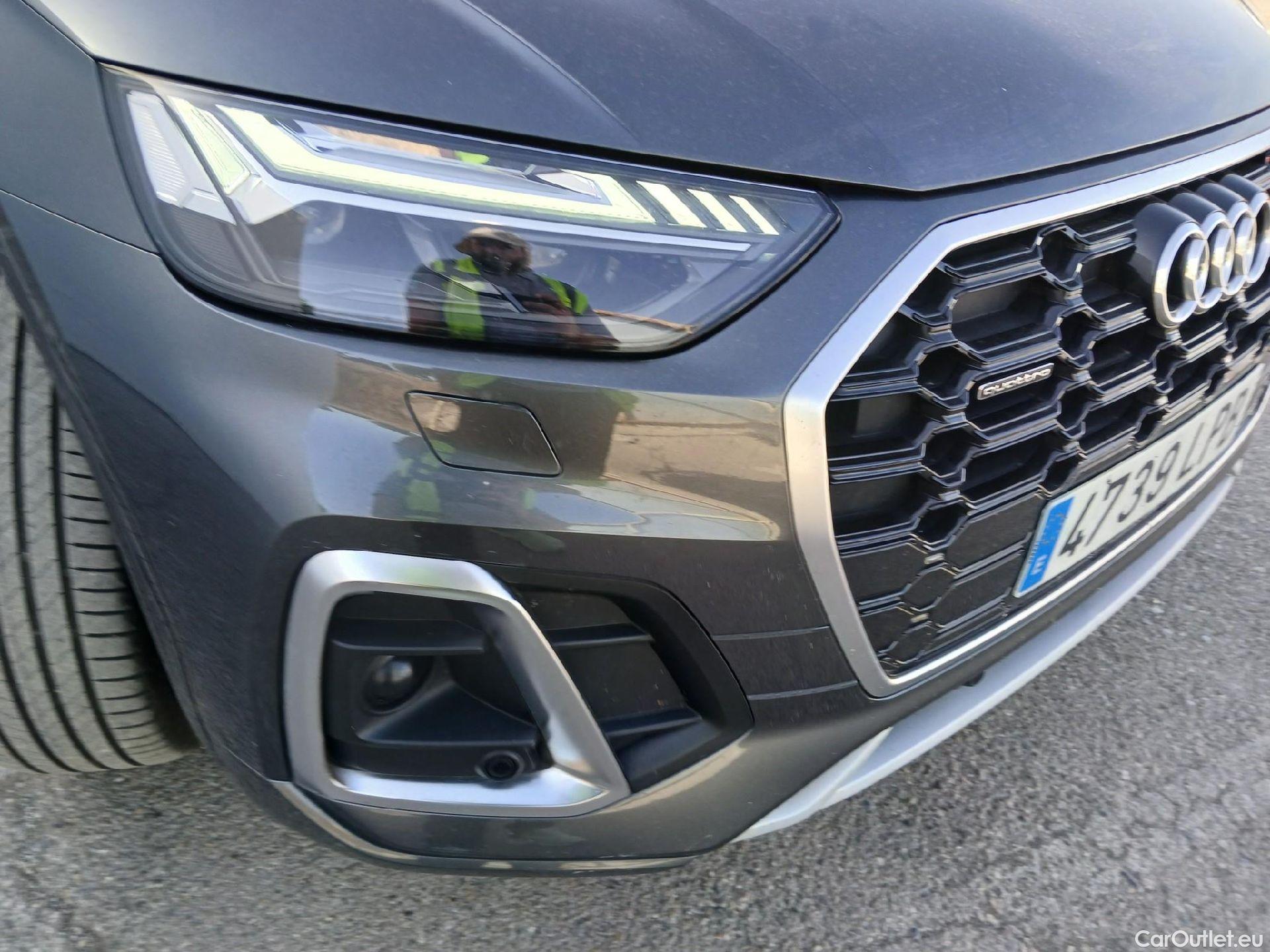  Audi  Q5 AUDI  / 2020 / 5P / todoterreno Genuine 40 TDI 150kW quattro-ultra #4