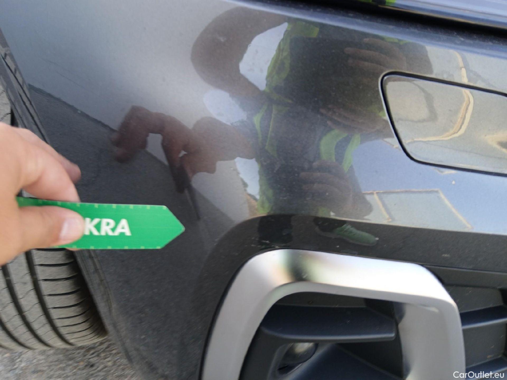  Audi  Q5 AUDI  / 2020 / 5P / todoterreno Genuine 40 TDI 150kW quattro-ultra #5
