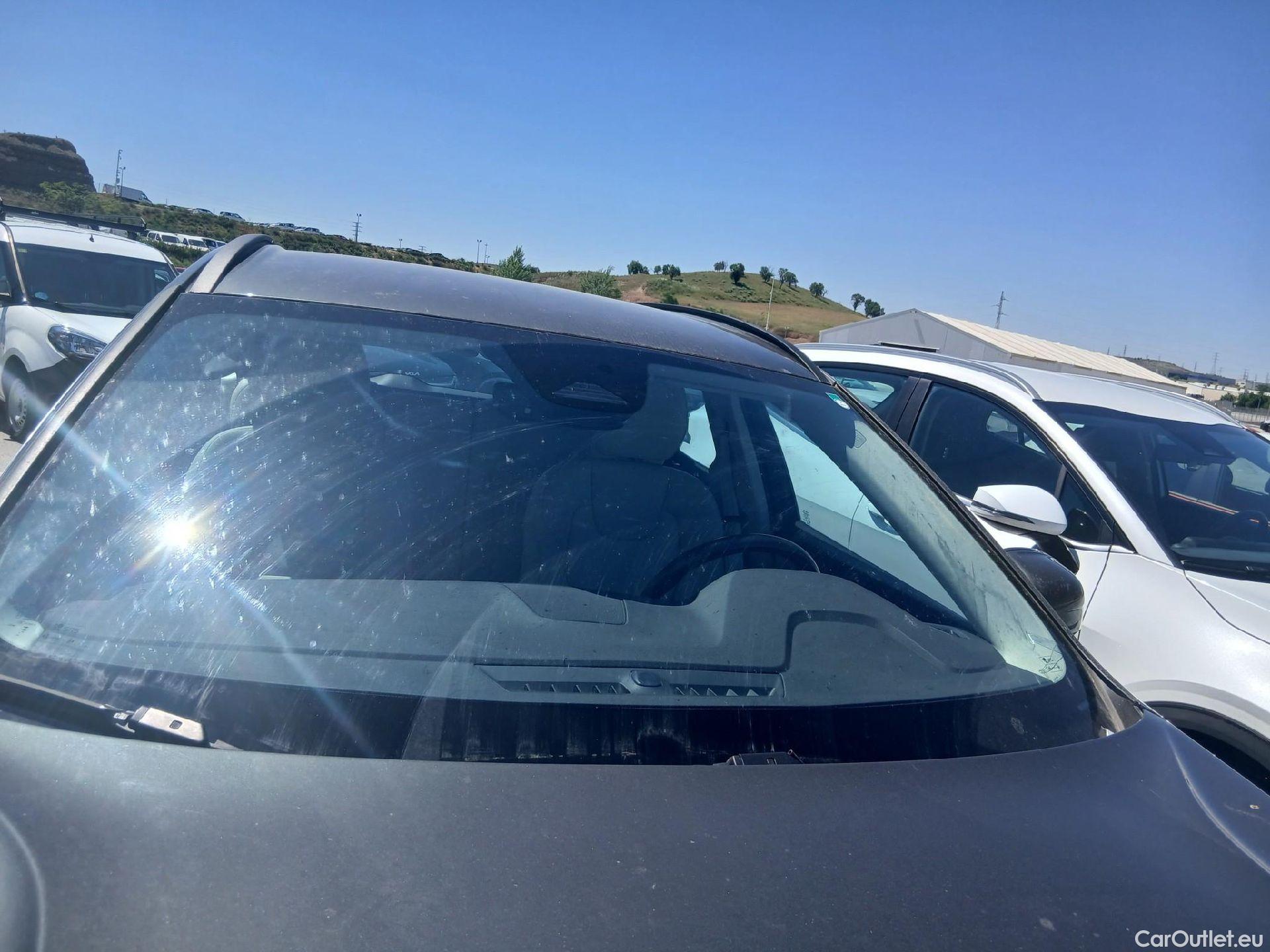  Volvo  XC60 VOLVO  2.0 B4 D Momentum Pro Auto 197 CV #12