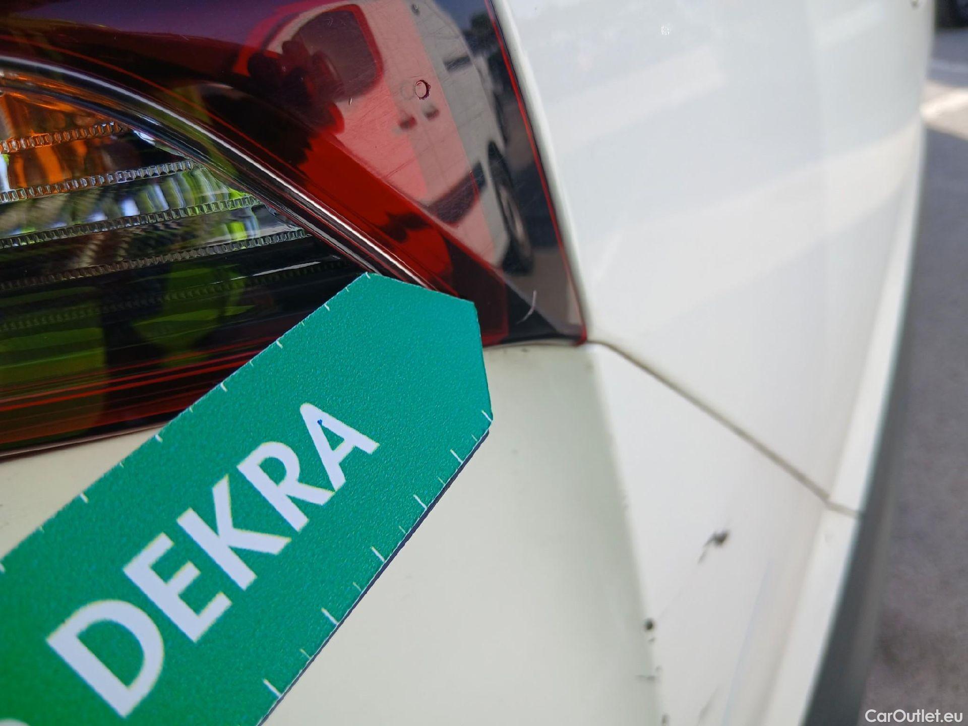  Nissan  Qashqai NISSAN  / 2021 / 5P / todoterreno DIG-T 116kW mHEV Xtronic 4x4 N-Connecta #32