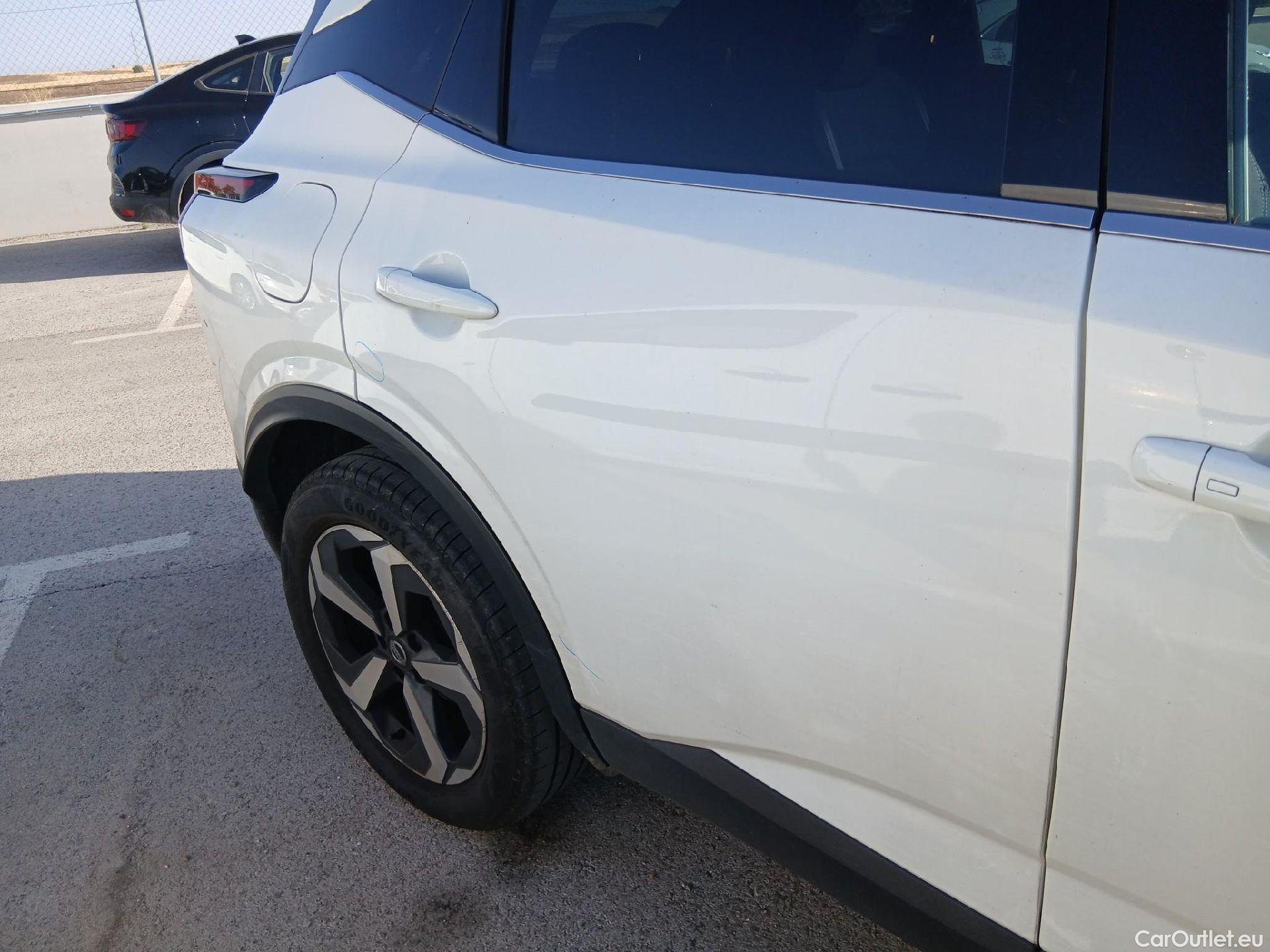  Nissan  Qashqai NISSAN  / 2021 / 5P / todoterreno DIG-T 116kW mHEV Xtronic 4x4 N-Connecta #40