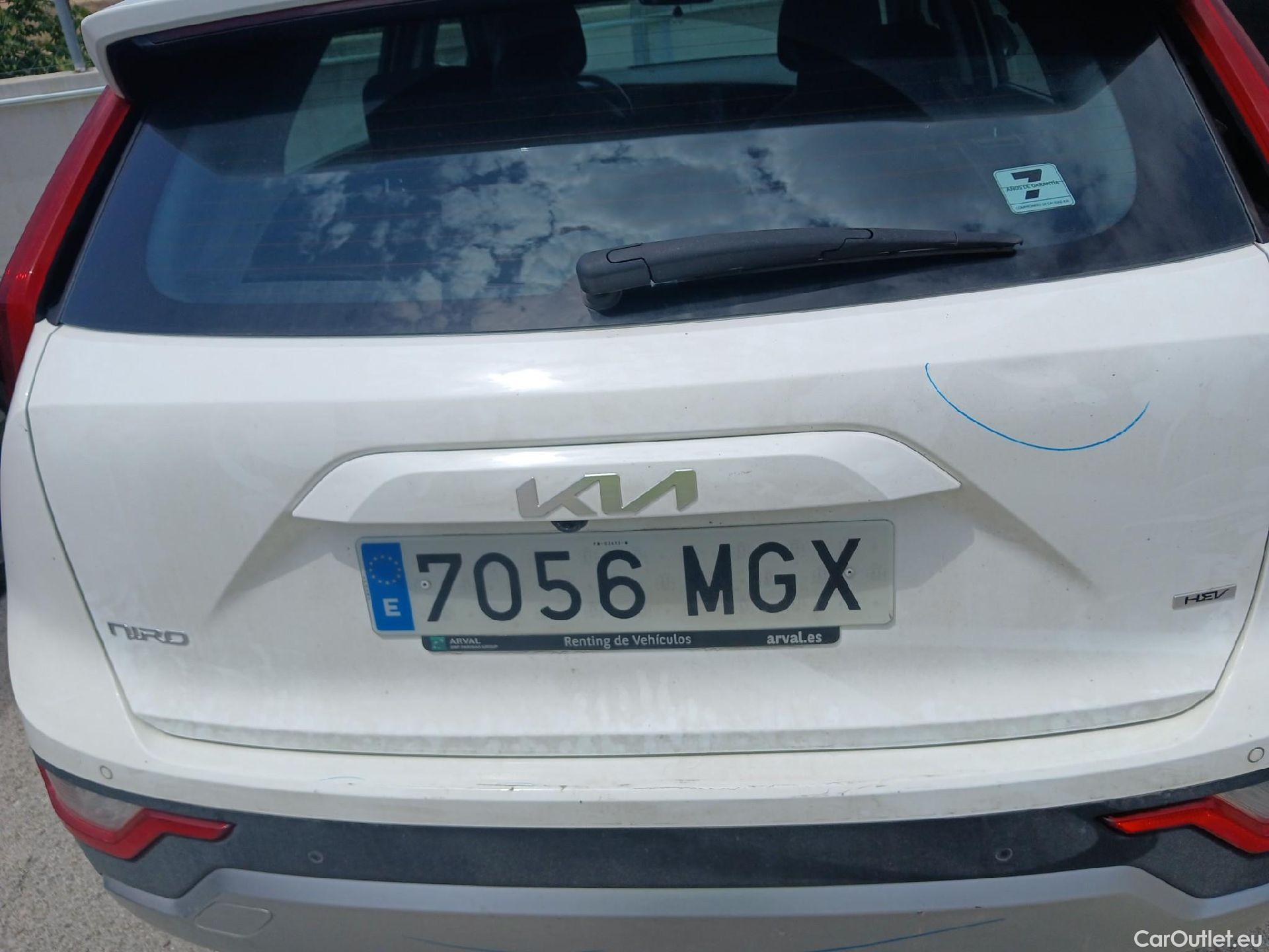  KIA  Niro KIA  / 2022 / 5P / crossover 1.6 GDi HEV 104kW (141CV) Concept #21